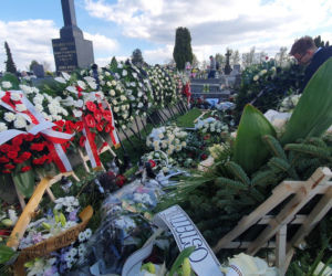 Poseł Łukasz Litewka spoczął w honorowym miejscu