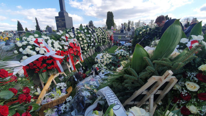 Poseł Łukasz Litewka spoczął w honorowym miejscu