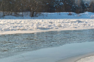 Przeprawy promowe w powiecie tarnowskim czasowo wstrzymane. Kierowcy muszą korzystać z objazdu
