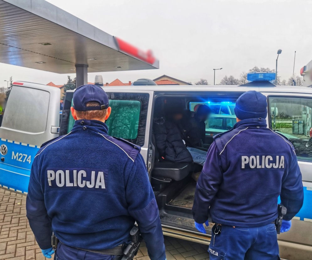 Kurier i migranci zatrzymani