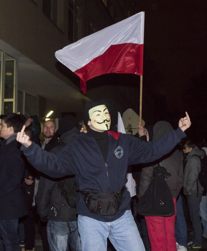 Manifestacje pod siedzibą PKW
