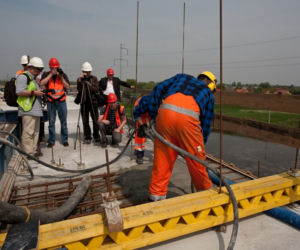 27 kwietnia most Siechnice - Łany połączył oba brzegi Odry