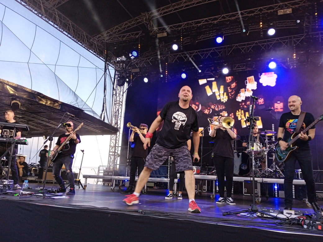 Koncert zespołu Łydka Grubasa w ramach Rockowizna Festiwal 2023 w Poznaniu