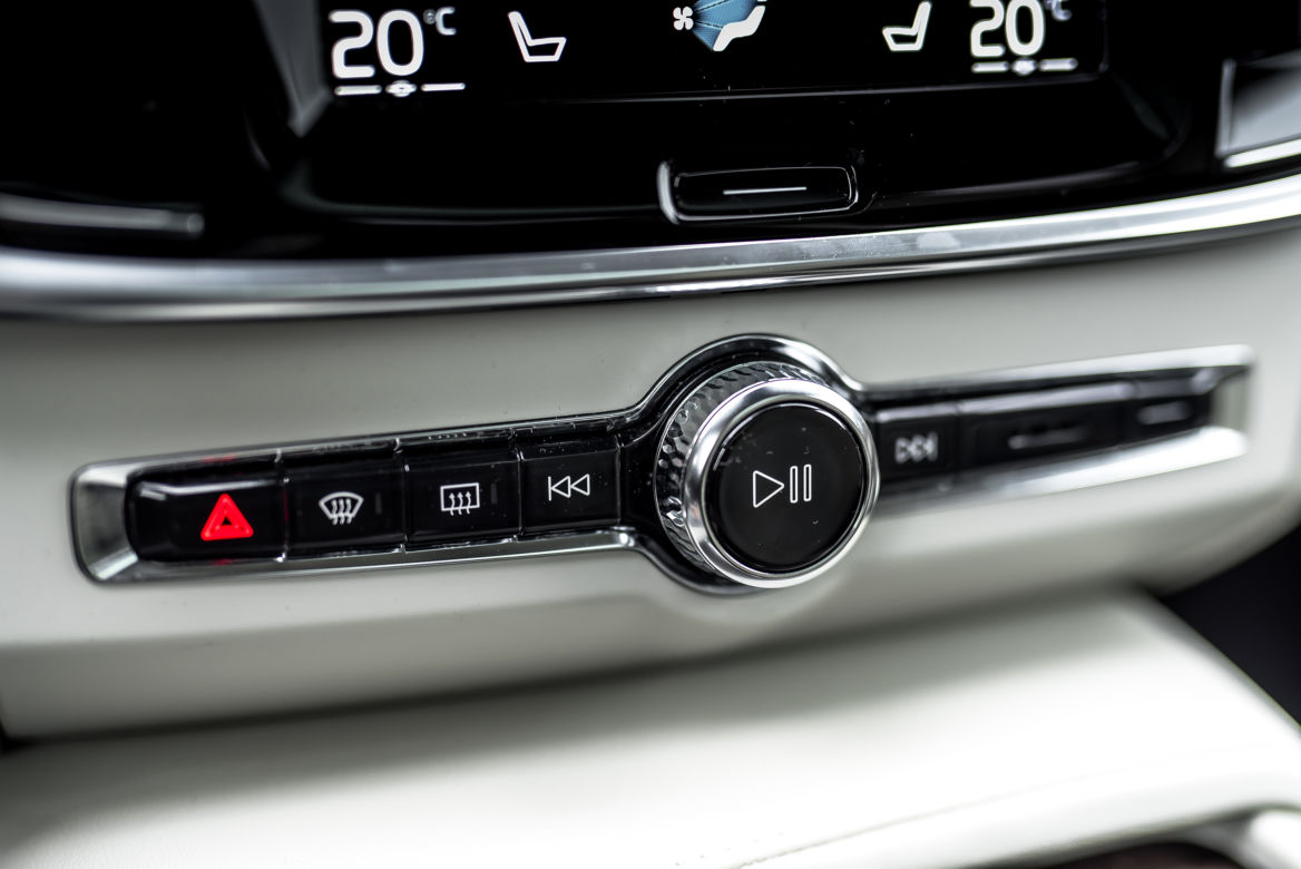 Volvo V90 Cross Country B5 AWD 8AT 