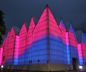 Pokaz iluminacji Filharmonii w Szczecinie z okazji Święta Muzyki