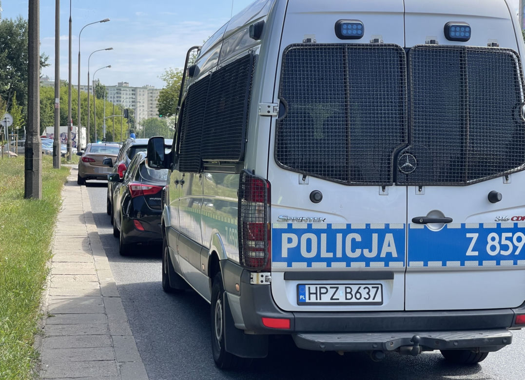Strzelanina na Mokotowie. Napad pod bankiem i pościg po Mordorze