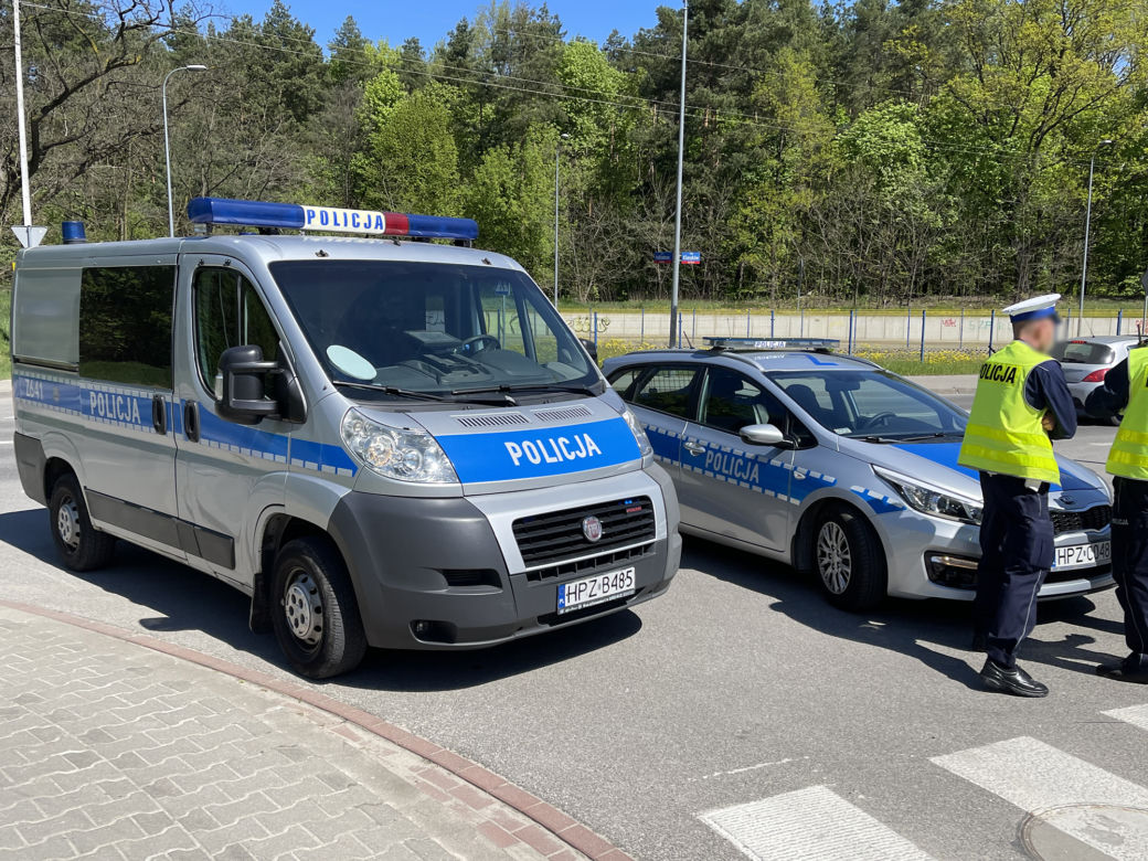 Pijany wiózł 8-letnią córeczkę. Mężczyzna wjechał w tył innego auta 