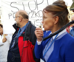 Protest mieszkańców ADM w Bydgoszczy. Ich czynsz to 10,80 zł za m2