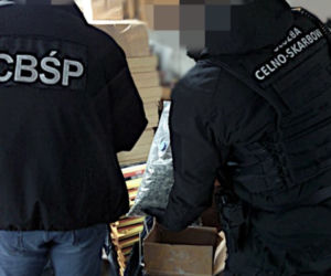 Funkcjonariusze KAS i CBŚP z Białegostoku rozbili zbrojną grupę przestępczą