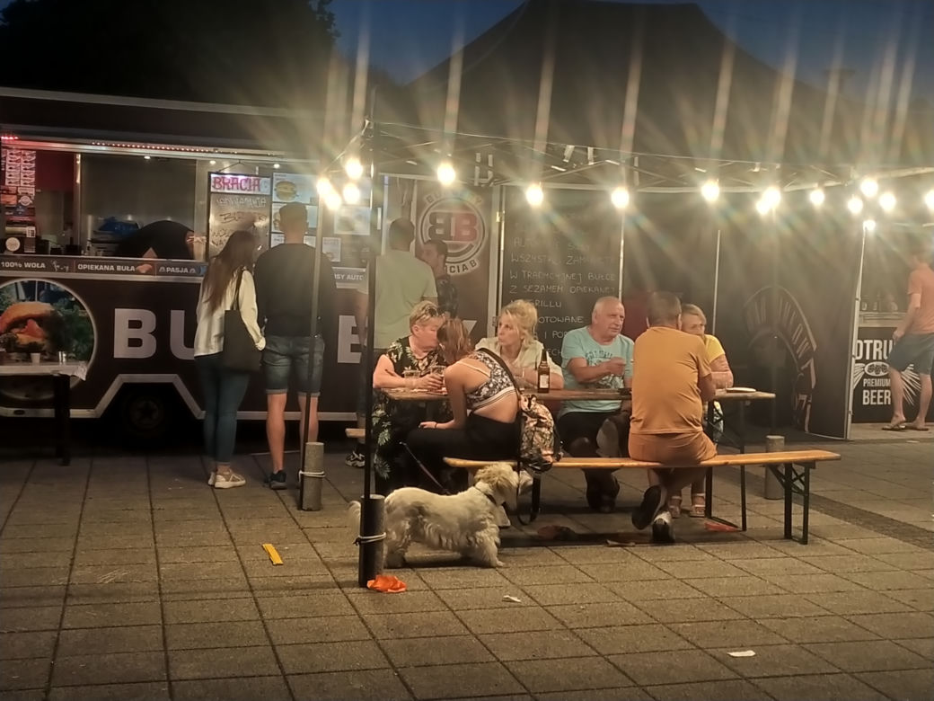 foodtracki na Bulwarach nad Sołą