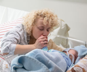 Na Wspólnej odc. 2839. Beata (Katarzyna Ptasińska), jej syn (Julian Duliński)