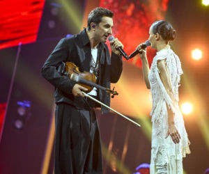 Co ona ma na sobie?! Szroeder wyglądała jak w firance z PRL-u