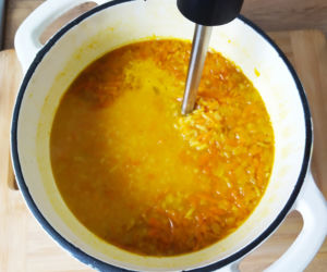 Zupa krem z marchewki: przepis krok po kroku