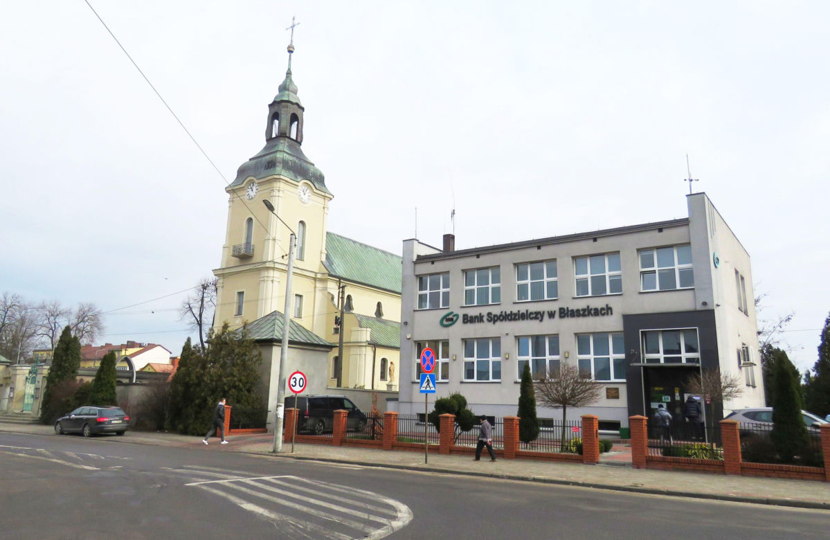 To najpiękniejsze miasteczko w woj. łódzkim. Zachwyca zabytkowymi mieszczańskimi domami