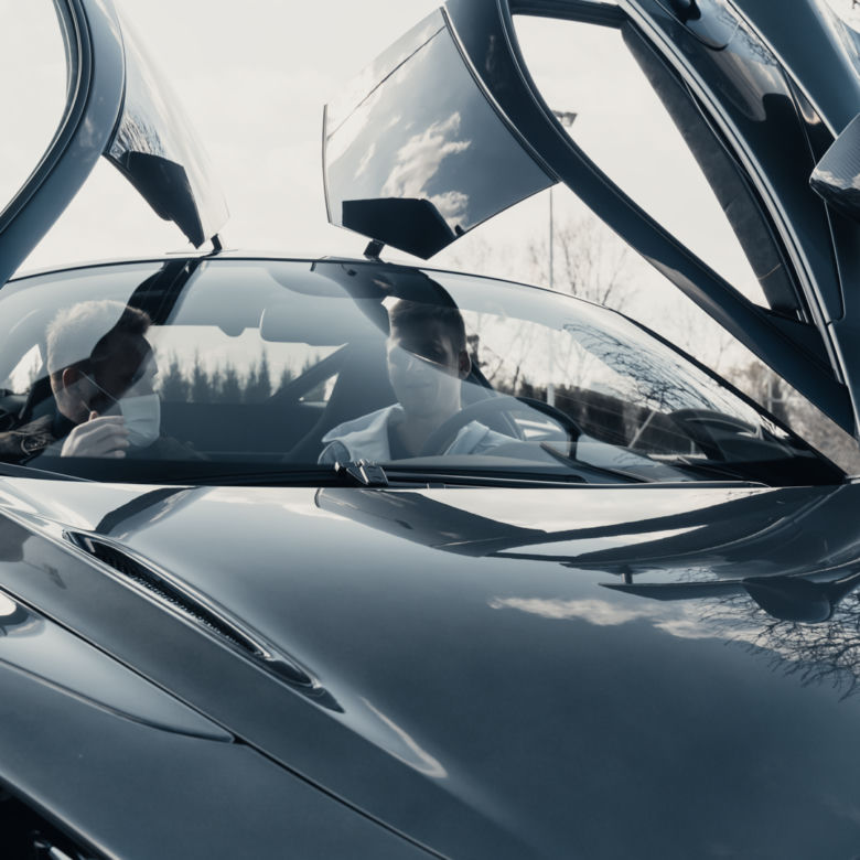 Hubert Hurkacz w McLarenie 720S Coupe