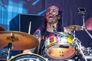 Zaskakujący ruch byłego perkusisty Slipknota. Jay Weinberg sprzedaje swój ekwipunek