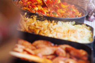 Mega promocja na Kiermaszu Bożonarodzeniowym w Krakowie. 25 proc. zniżki na stoiskach gastronomicznych!