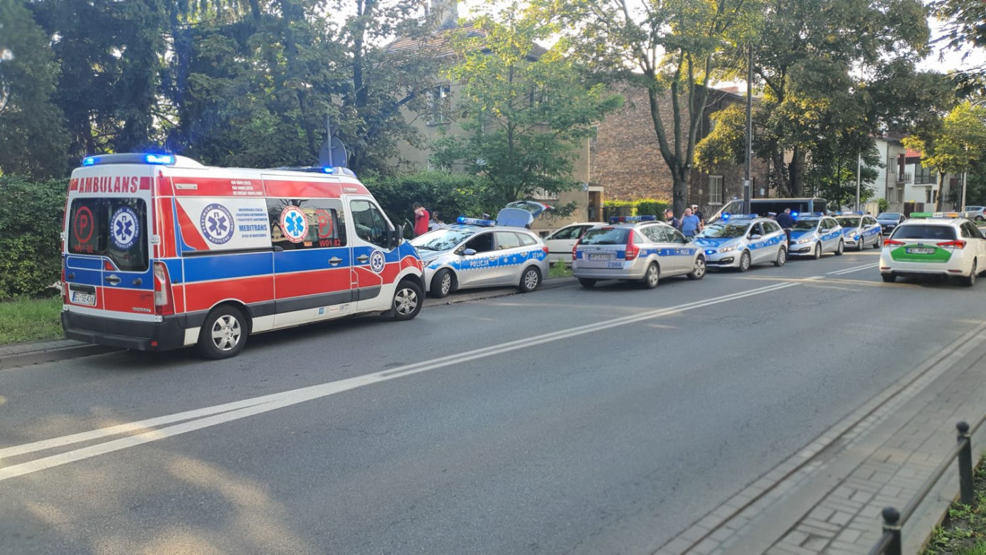 Pijany motocyklista uciekł policjantkom z radiowozu 