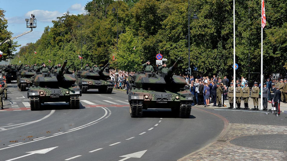Pancerna pięść na defiladzie 2026. Od Leopardów 2 do K2 i Abramsów