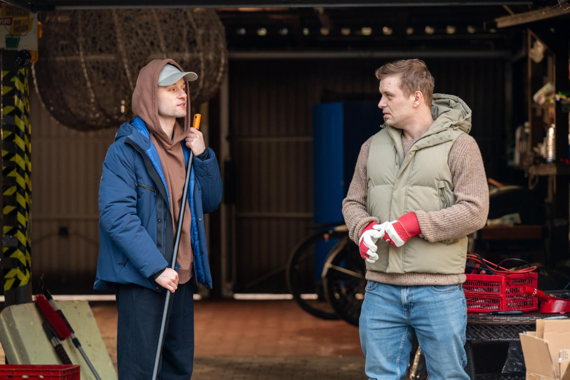Barwy szczęścia, odcinek 3413: Adam (Kamil Studnicki), Hubert (Marek Molak)