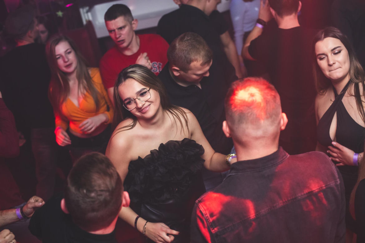 Listopadowe imprezy w kieleckich klubach Maska oraz UltraViolet