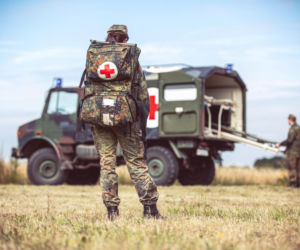 Drony nie złamały medycyny pola walki. Obnażyły, że była złamana od dawna