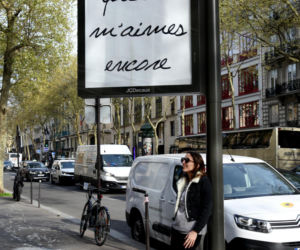 Plakaty zapowiadające koncerty Celine Dion