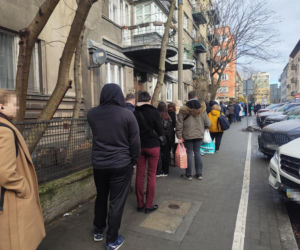 Tłusty czwartek w Krakowie. Kolejki przed cukierniami. To już nasza tradycja