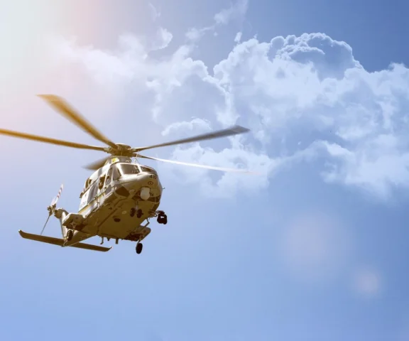 Tragiczny lot śmigłowca turystycznego. Maszyna runęła na piaszczystą łachę