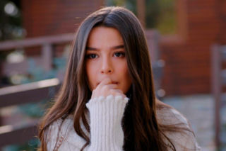 Miłość i nadzieja, odcinek 338. Zeynep