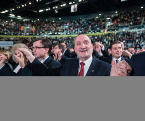 PIS PRZESTRASZYŁ SIĘ. NADAL NIE MA KASY DLA RYDZYKA.