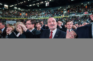PIS PRZESTRASZYŁ SIĘ. NADAL NIE MA KASY DLA RYDZYKA.