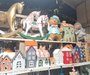 Jarmark Bożonarodzeniowy na Rynku Głównym w Krakowie 2025. Oferta wystawców