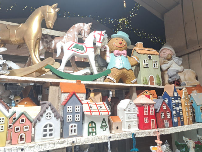 Jarmark Bożonarodzeniowy na Rynku Głównym w Krakowie 2025. Oferta wystawców