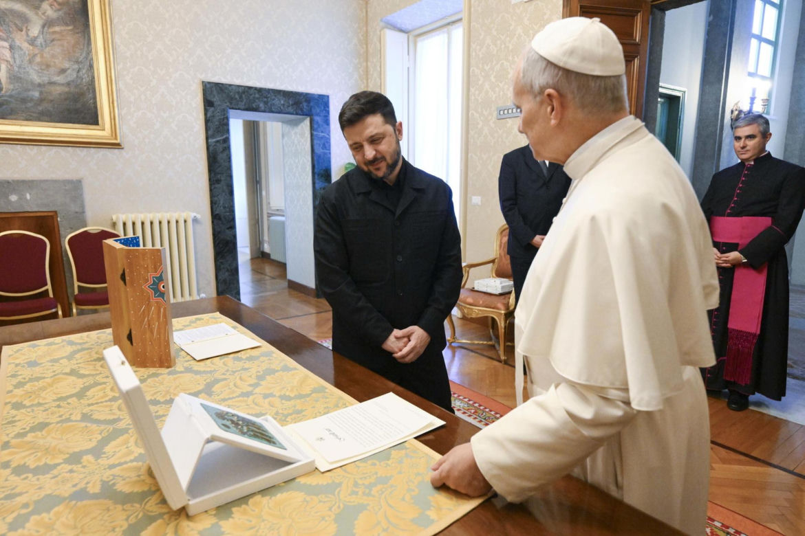 Zełenski przyleciał do Watykanu. Papież pomoże w negocjacjach?