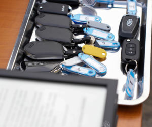 Policyjne bestie będą siać postrach na drogach. Oto nowe radiowozy polskiej policji