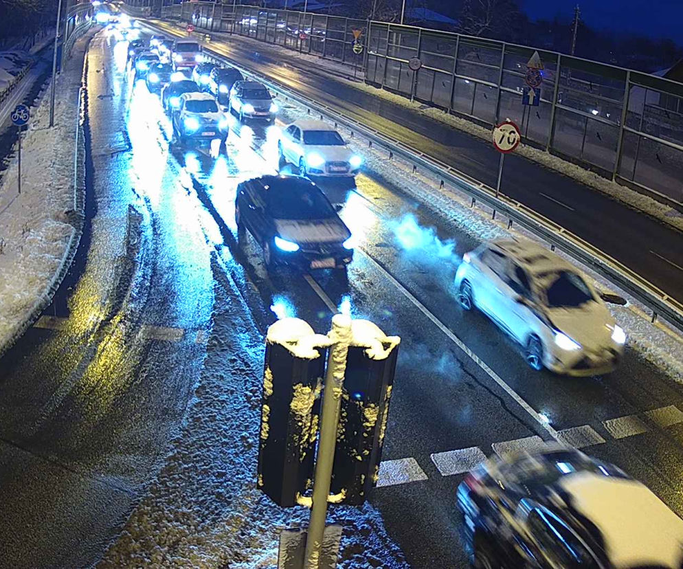 Fatalne warunki na drogach na Mazowszu