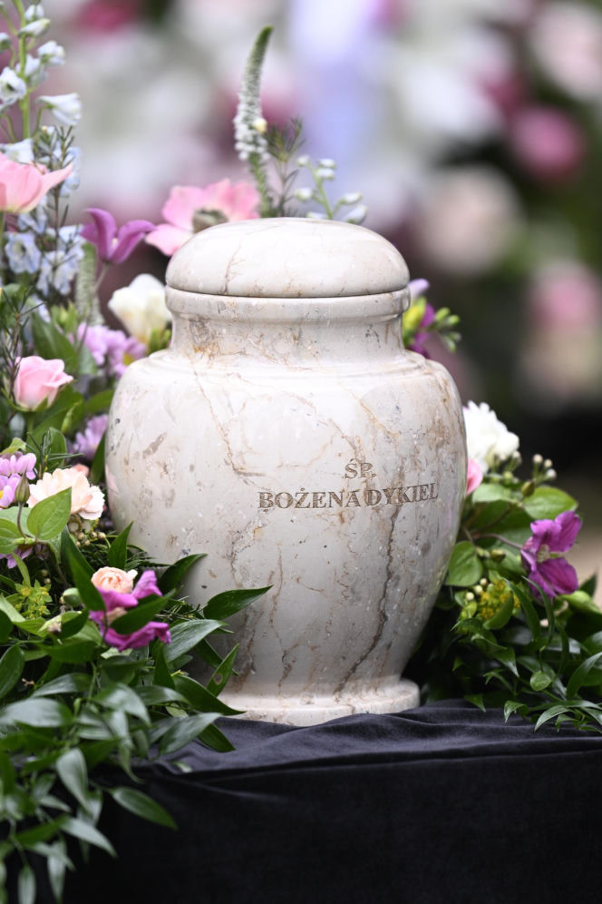 Bożena Dykiel spoczęła na Powązkach Wojskowych