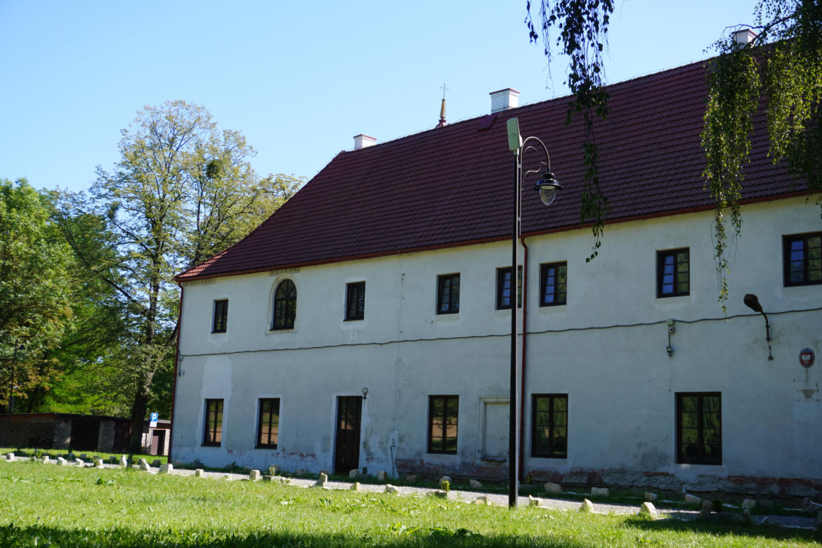 Klimontów. To miasto w woj. świętokrzyskim olśniewa średniowiecznym centrum