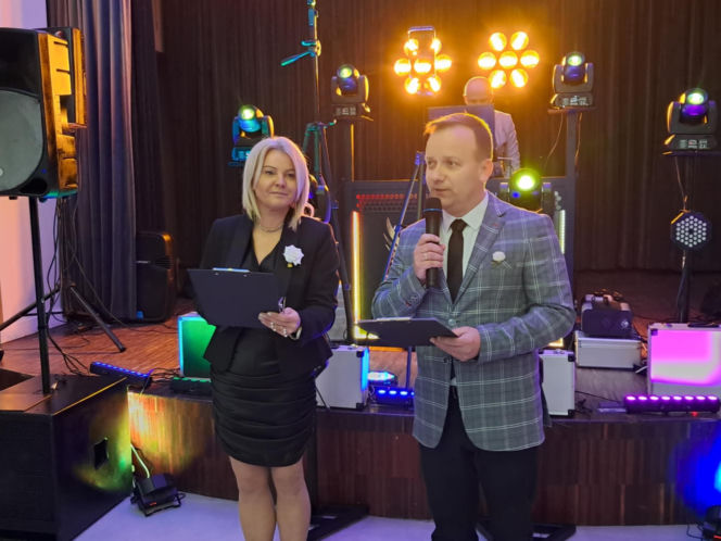 Studniówka 2026 maturzystów ZSTM w Skarżysku-Kamiennej