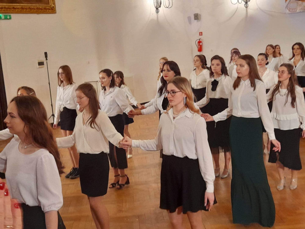 Studniówka I Liceum Ogólnokształcącego im. Adama Mickiewicza w Olsztynie [ZDJĘCIA]