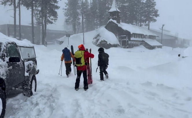 Wielka lawina porwała ludzi! Dziesięciu zaginionych narciarzy