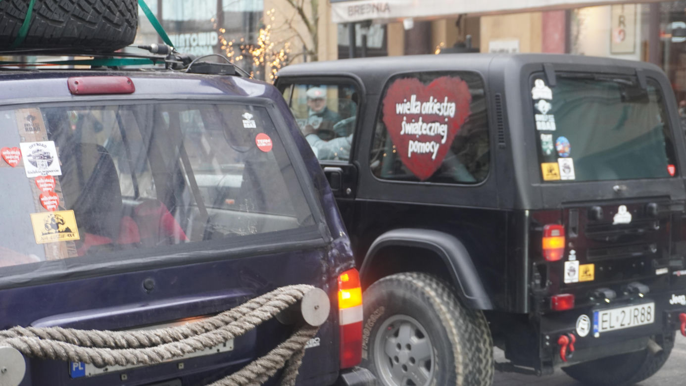 Wielka Szarża w centrum Łodzi. Oddziały konne przeszły przez Piotrkowską
