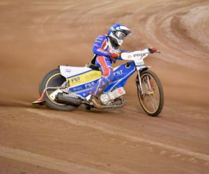 PRES Grupa Dewloperska Toruń - Abramczyk Polonia Bydgoszcz, zdjęcia kibiców i zawodników z pożegnania Adriana Miedzińskiego