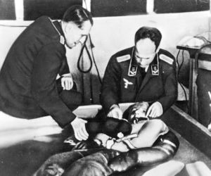 Obóz koncentracyjny w Dachau. Poligon doświadczalny nazistów
