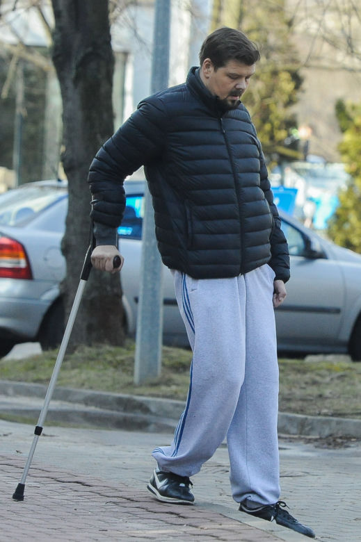 Figurski uczy się chodzić