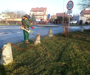W tym roku zima nie zaskoczy drogowców! Wyjechali na drogi… KOSIARKAMI