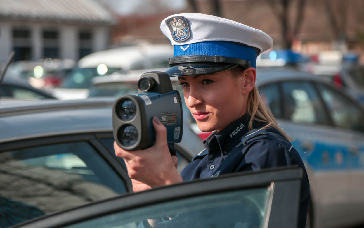 Te piękne i odważne kobiety służą w policji i dbają o bezpieczeństwo!