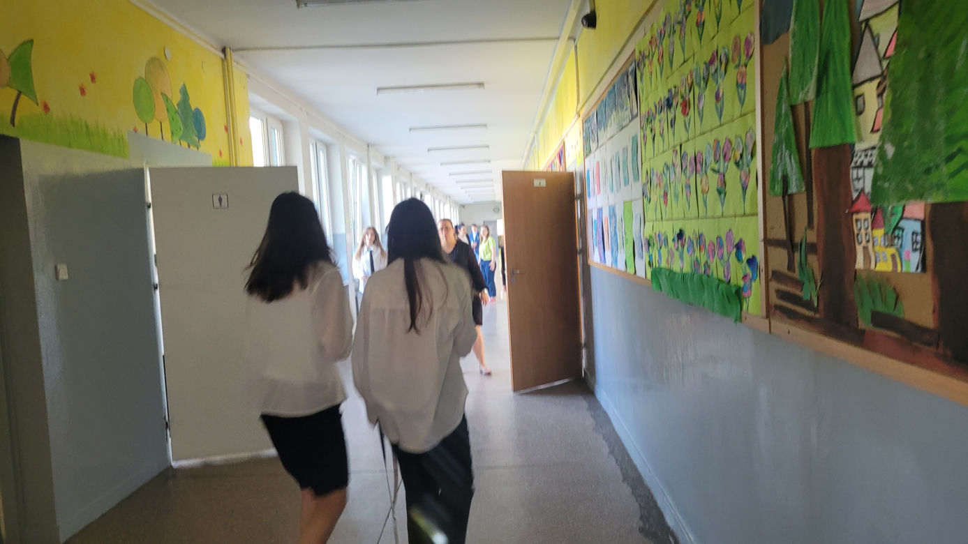Egzamin ósmoklasisty 2023. Uczniowie z Olsztyna zmierzyli się z językiem polskim [ZDJĘCIA]