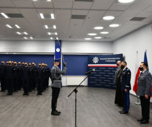 Nowi policjanci w Podlaskiem. Ślubowanie złożyło 19 funkcjonariuszy [ZDJĘCIA]